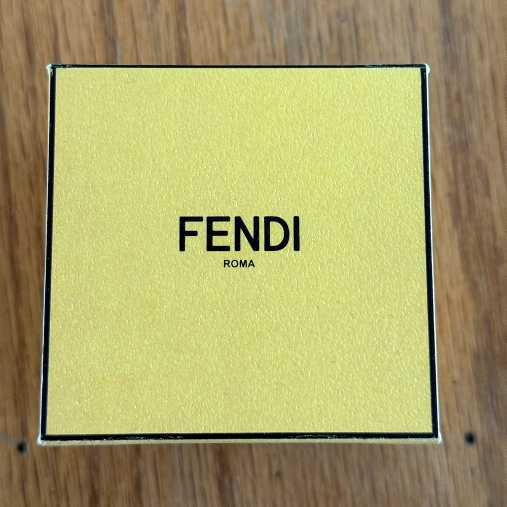 Fendi Gold-Tone Logo Pavé Ring - Gold New - Picture 7 of 7